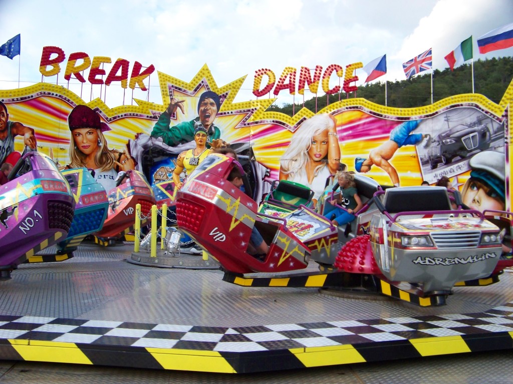 amusement park breakdance ride from Beston Group