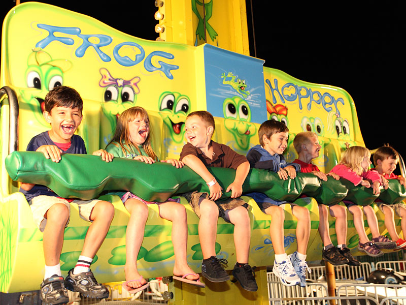 frog jump hopper ride for children