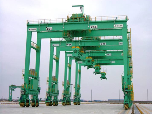 Ellsen-Rubber-Tyred-Gantry-Crane