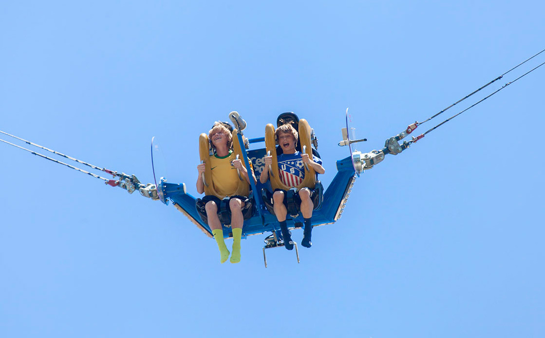 human slingshot bungee ride