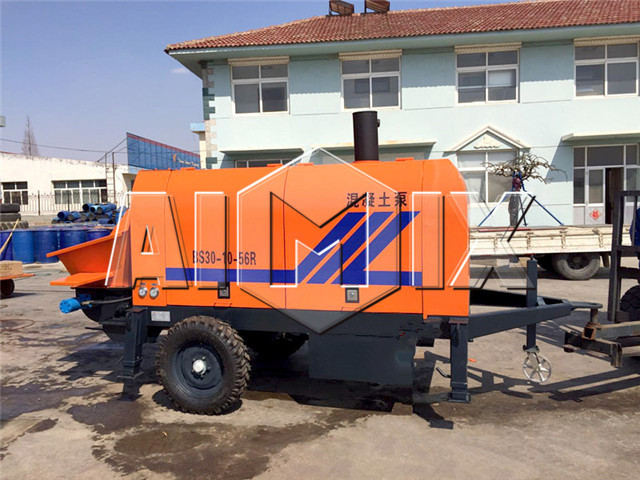 Mini concrete pump