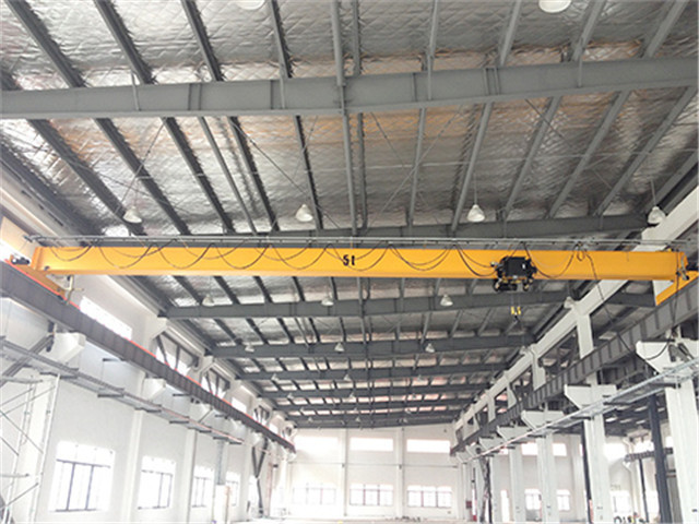 China's 5 ton crane cost