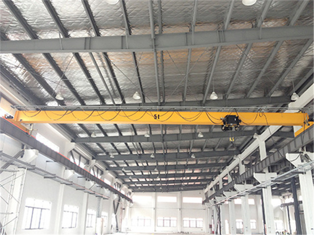 China's 5 ton crane cost