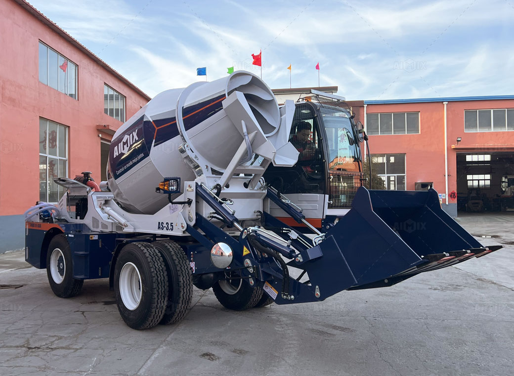 Self Loading Mixer