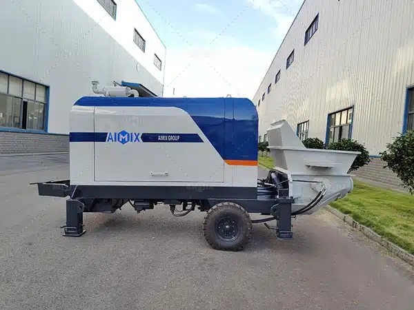 Trailer concrete pump